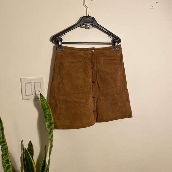 Suede tan skirt - Picture 2 of 5